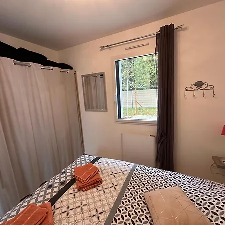 Apartment Maison 'home Bien-etre' 30m2 Avec Terrasse Et Jardin