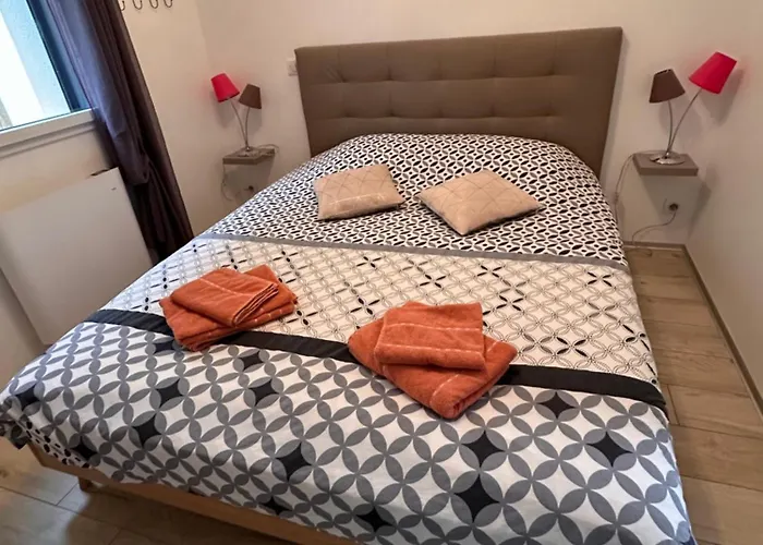 Maison 'home Bien-etre' 30m2 Avec Terrasse Et Jardin Challans